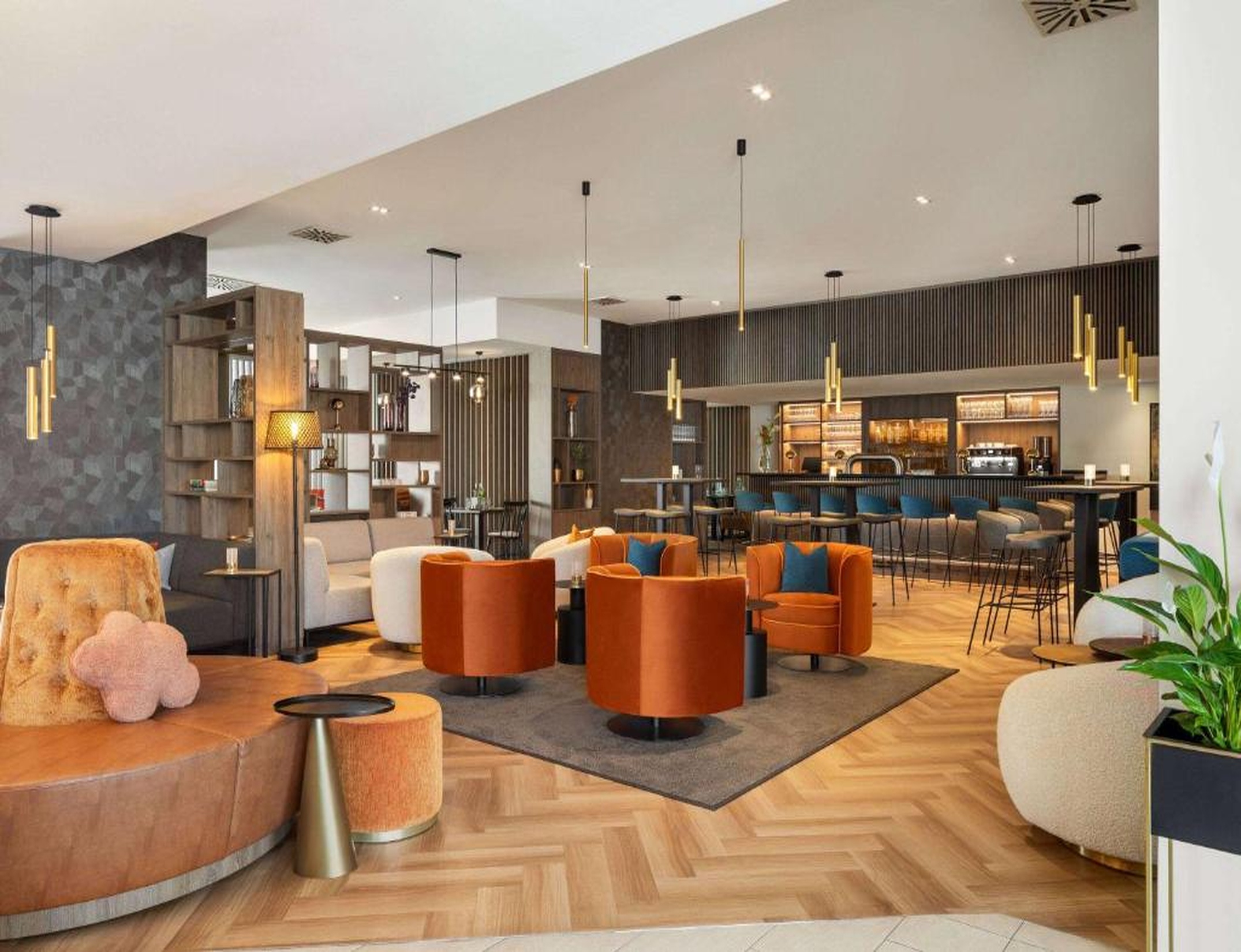 Cantinetta Popolare and Zeppelin Lounge